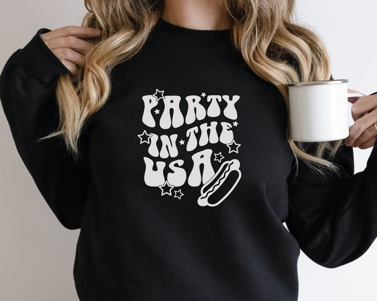 Party in the USA SVG PNG | American Hot Dog Sublimation | Fourth of July | Retro Vintage T shirt Design