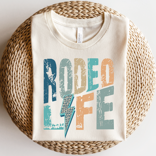 a t - shirt that says rodeo life on it